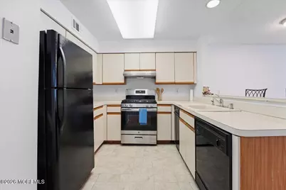 3431 Bridge Avenue #15, Point Pleasant, NJ 08742 - Photo 7