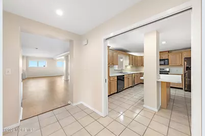 300 Ocean Avenue #D5, Long Branch, NJ 07740 - Photo 5