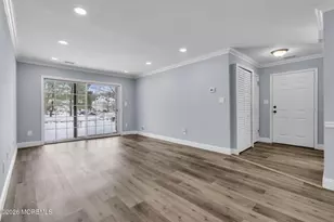 401 Hampton Ct, Manalapan Township, NJ 07726 - Photo 11