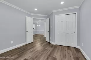 401 Hampton Ct, Manalapan Township, NJ 07726 - Photo 19