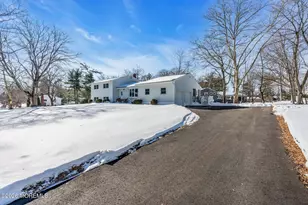 158 Cloverdale Cir, Tinton Falls, NJ 07724 - Photo 43