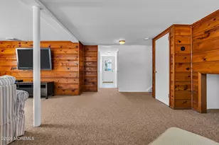 158 Cloverdale Cir, Tinton Falls, NJ 07724 - Photo 37