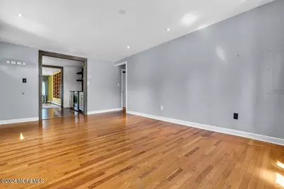 105 Longfellow Avenue, Toms River Township, NJ 08753 - Photo 9