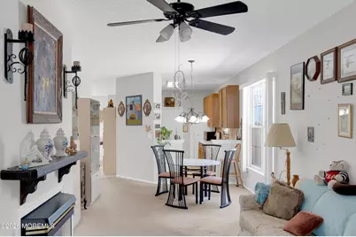 95 Golden Seasons Drive, Lakewood, NJ 08701 - Photo 9