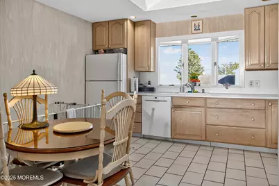 20 Galway Drive, Hazlet Township, NJ 07730 - Photo 5