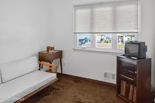 20 Galway Dr, Hazlet Township, NJ 07730 - Photo 11