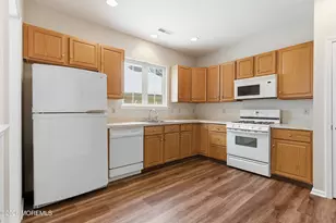 42 Tall Pines Dr, Neptune Township, NJ 07753 - Photo 9