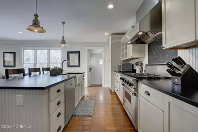 39 E River Road, Rumson, NJ 07760 - Photo 7