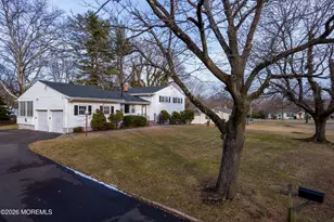 19 Meadow Dr, Tinton Falls, NJ 07724 - Photo 23