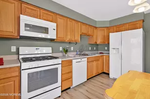 310 Brookfield Dr, Jackson, NJ 08527 - Photo 13