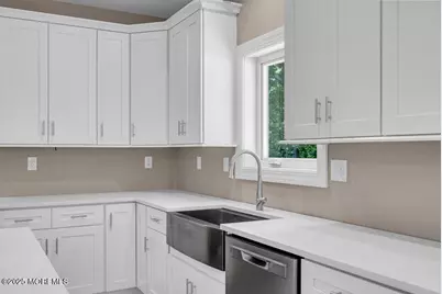 93 Longfellow Avenue, Toms River Township, NJ 08753 - Photo 17