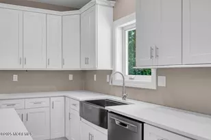 93 Longfellow Ave, Toms River Township, NJ 08753 - Photo 17