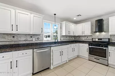 304 Pine Street, North Middletown, NJ 07748 - Photo 19