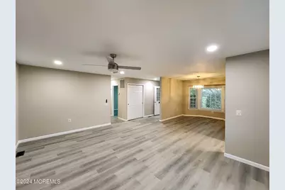 3D John Adams Court, Monroe Township, NJ 08831 - Photo 5