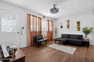 19 Ashwood Dr, Brick, NJ 08723 - Photo 1