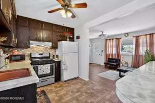 19 Ashwood Dr, Brick, NJ 08723 - Photo 5