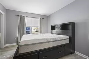 1228 Morning Glory Dr, Monroe Township, NJ 08831 - Photo 5