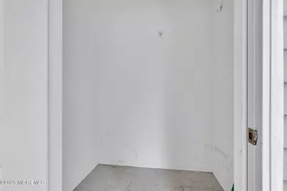 226 Mill Pond Way, Eatontown, NJ 07724 - Photo 27