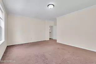 226 Mill Pond Wy, Eatontown, NJ 07724 - Photo 15