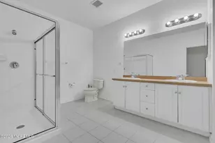 226 Mill Pond Wy, Eatontown, NJ 07724 - Photo 17