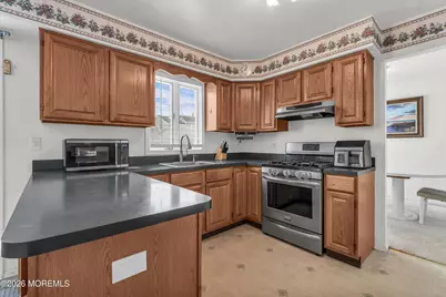 1536 Berkeley Avenue, Beachwood, NJ 08722 - Photo 3