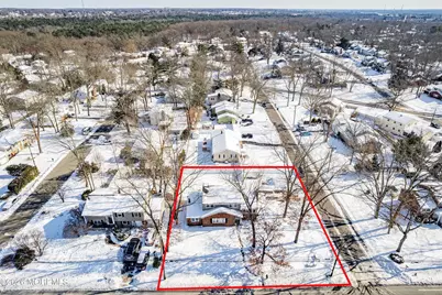 70 Oak Ridge Parkway, Toms River Township, NJ 08755 - Photo 3