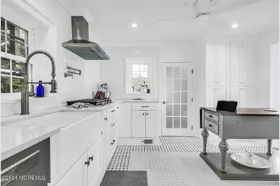 157 Portland Road, Highlands, NJ 07732 - Photo 5