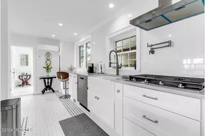 157 Portland Road, Highlands, NJ 07732 - Photo 7