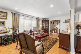 28 Standish Dr, Howell Township, NJ 07731 - Photo 5