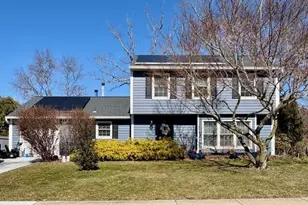 28 Standish Dr, Howell Township, NJ 07731 - Photo 1