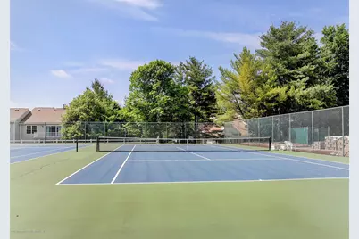 33 Tulip Lane, Freehold, NJ 07728 - Photo 19