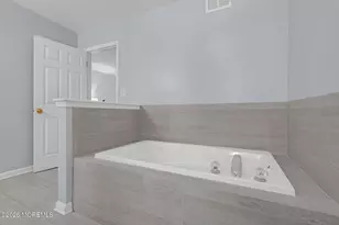 15 E Scarlet Oak Ct, Jackson, NJ 08527 - Photo 43