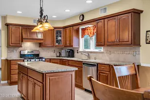 15 E Scarlet Oak Ct, Jackson, NJ 08527 - Photo 17