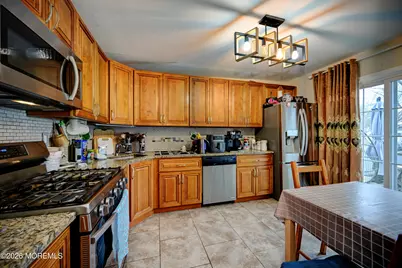 22 Borelle Square, Sayreville, NJ 08859 - Photo 9