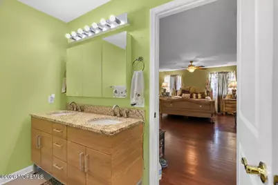 237 Rodman Court, Eatontown, NJ 07724 - Photo 21