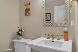 237 Rodman Ct, Eatontown, NJ 07724 - Photo 15