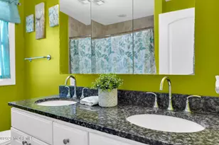 237 Rodman Ct, Eatontown, NJ 07724 - Photo 29