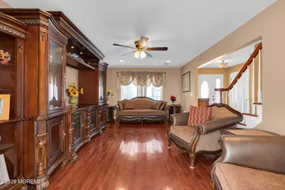 237 Rodman Court, Eatontown, NJ 07724 - Photo 7