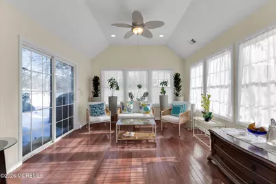 237 Rodman Court, Eatontown, NJ 07724 - Photo 5