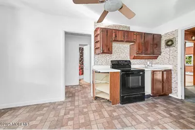 108 W Concourse, Keyport, NJ 07735 - Photo 11