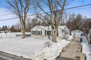 83 Chesterfield Jacobstown Rd, Wrightstown, NJ 08562 - Photo 1