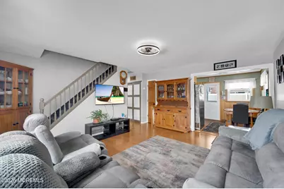 18 Cedar Avenue, Hazlet Township, NJ 07730 - Photo 5