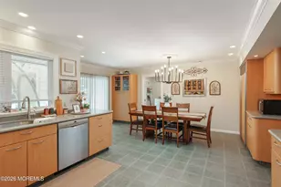 46 Winchester Dr, Freehold, NJ 07728 - Photo 23