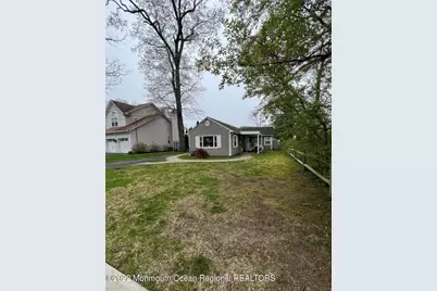 451 Harnell Avenue, Oakhurst, NJ 07755 - Photo 3