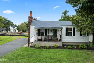 185 Van Cleaf Ln, Cliffwood, NJ 07721 - Photo 3