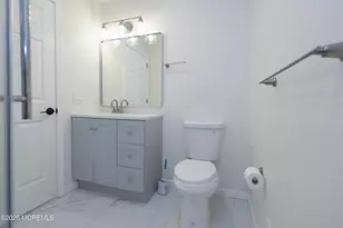 42 Pennsbury Way, East Brunswick Township, NJ 08816 - Photo 19