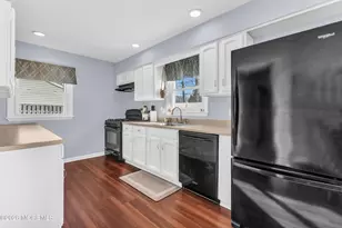 9 Ivy Pl, Howell Township, NJ 07731 - Photo 5