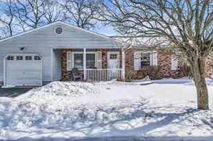 9 Ivy Pl, Howell Township, NJ 07731 - Photo 1