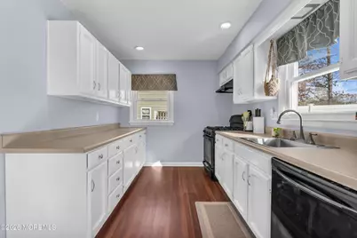 9 Ivy Place, Howell Township, NJ 07731 - Photo 19