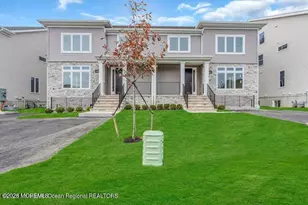 20 Blue River Wy, Lakewood, NJ 08701 - Photo 3